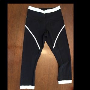 Lululemon cropped leggings. Size 4